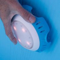 Foco proyector LED blanco válvula retorno piscina GRE - Cod: LEDRW